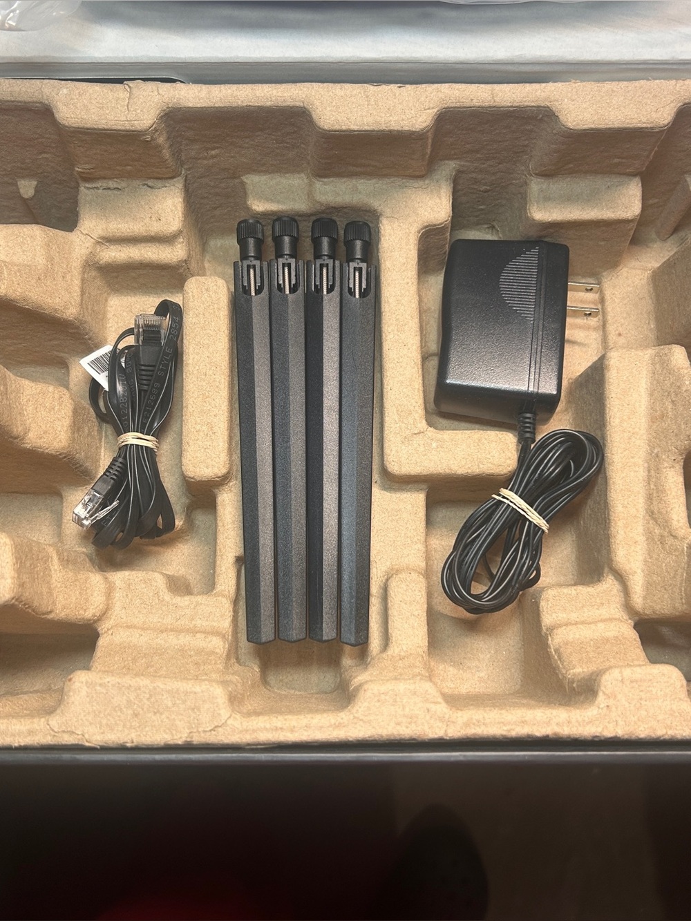 NETGEAR RAX50-100NAR Nighthawk 6-Stream AX5400 WiFi Router - Picture 6 of 15
